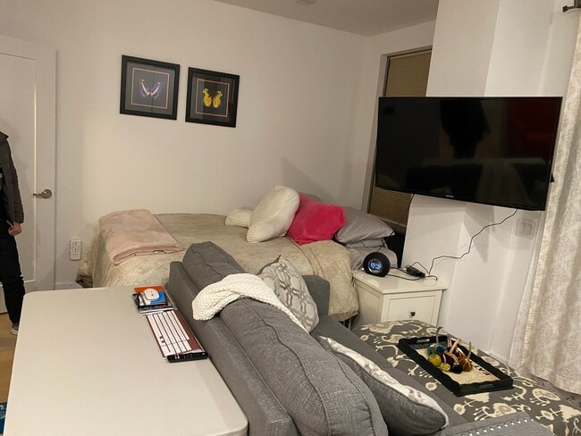 Building Photo - 201 Marin Blvd