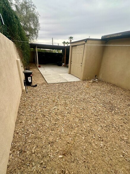 Building Photo - 850 E Freeman Pl