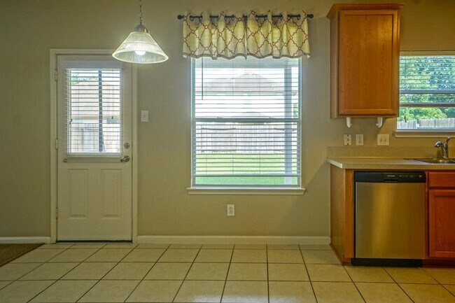 Building Photo - 6407 Richland Hills Dr