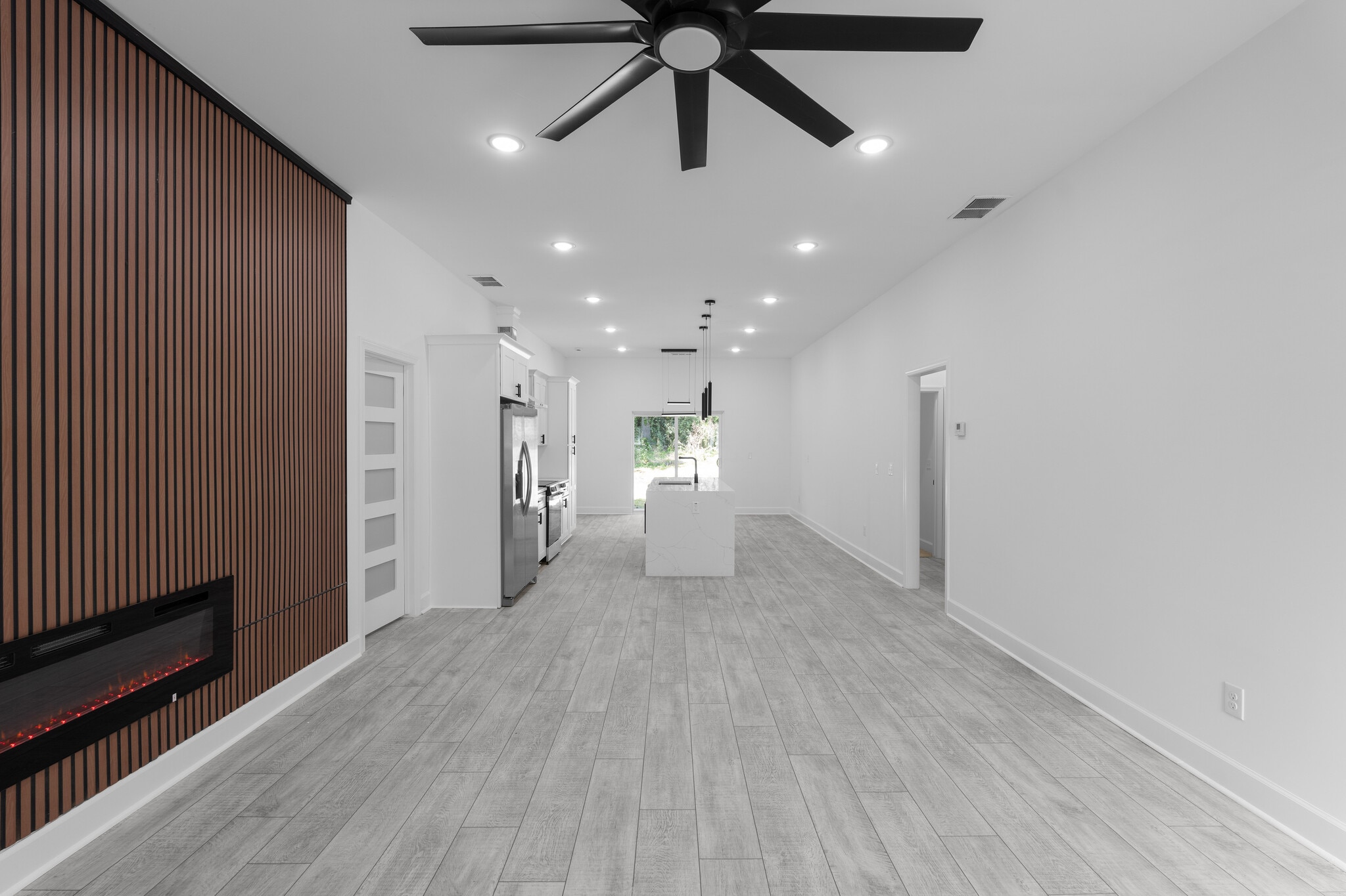 Building Photo - 101 Howell Dr SW