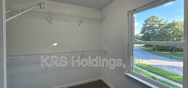 Building Photo - 3200 Armistead Dr