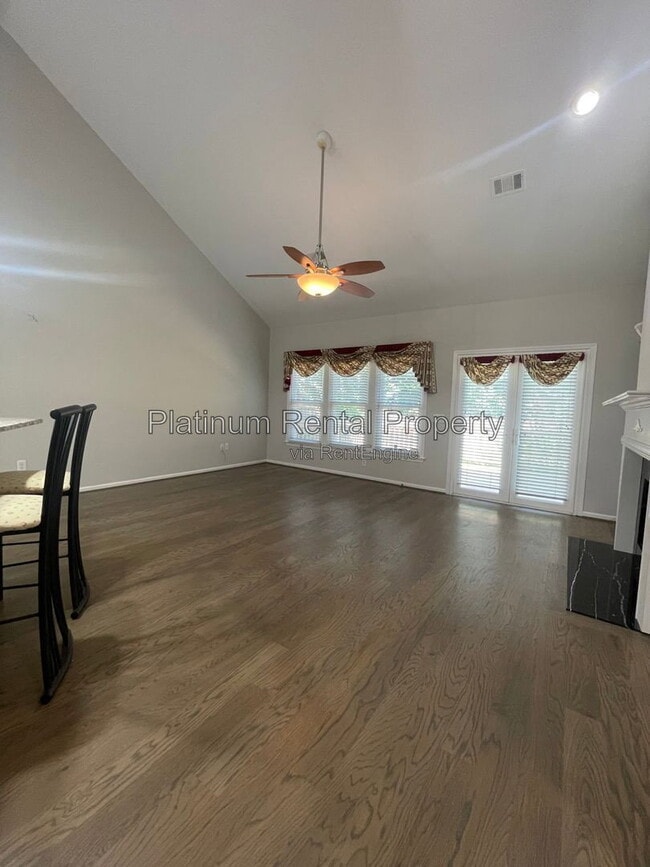 Building Photo - 720 Treadstone Ct