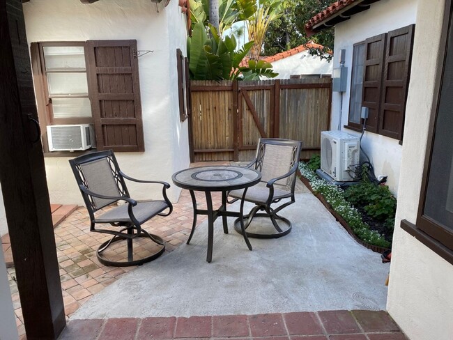 Building Photo - Coronado Village Vacation Rental- 1bd/ 1ba...