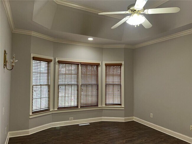 Building Photo - 2476 Sewell Mill Rd