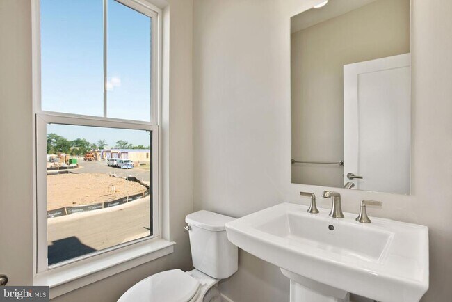 Building Photo - 22958 Clarence Walk Ter