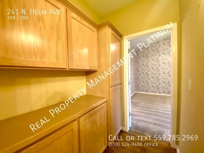 Building Photo - 241 N Helm Ave