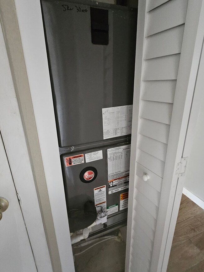 Building Photo - UCF