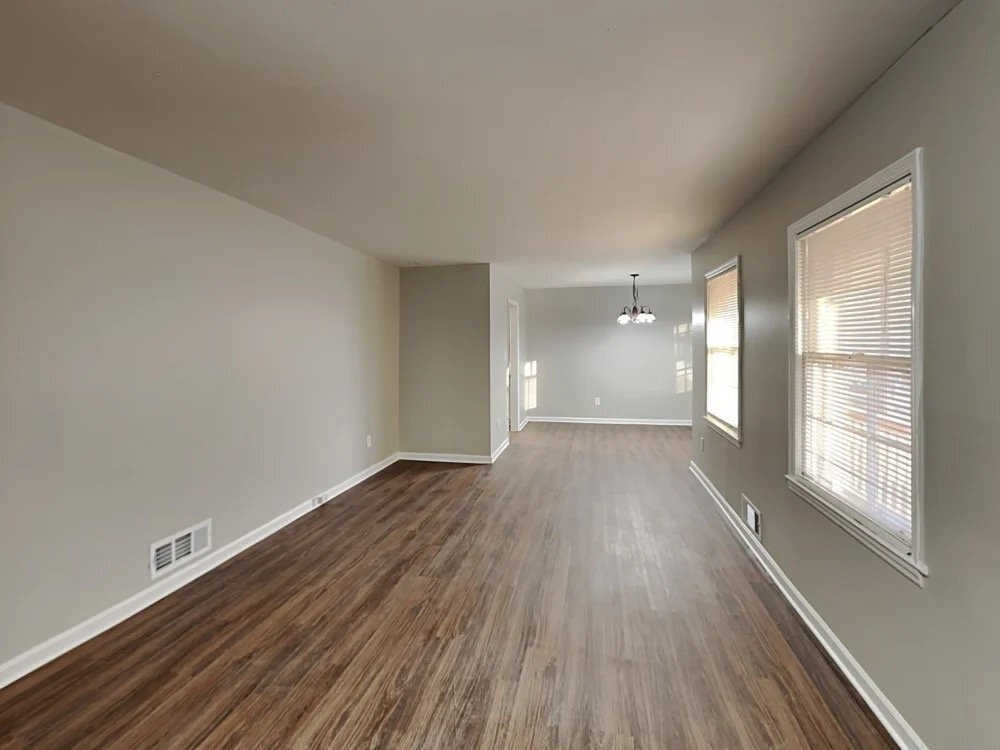 Building Photo - 3660 Scarlet Dr