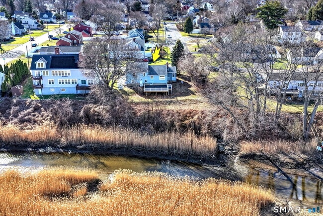 Building Photo - 206 Bridgeview Pl