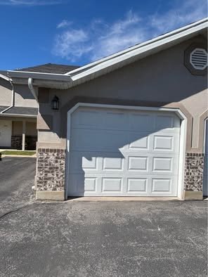 Building Photo - 1639 Talon Dr