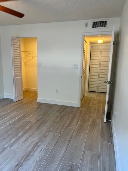 Building Photo - 8277 SW 128th St