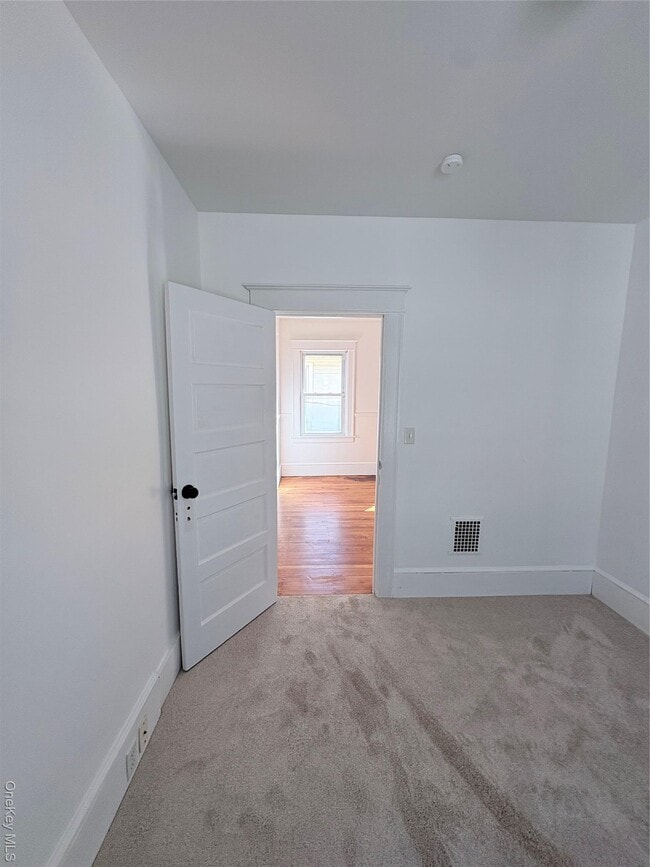 Building Photo - 23 May St