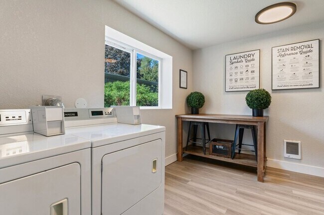 Building Photo - 10820 E 3rd Ave