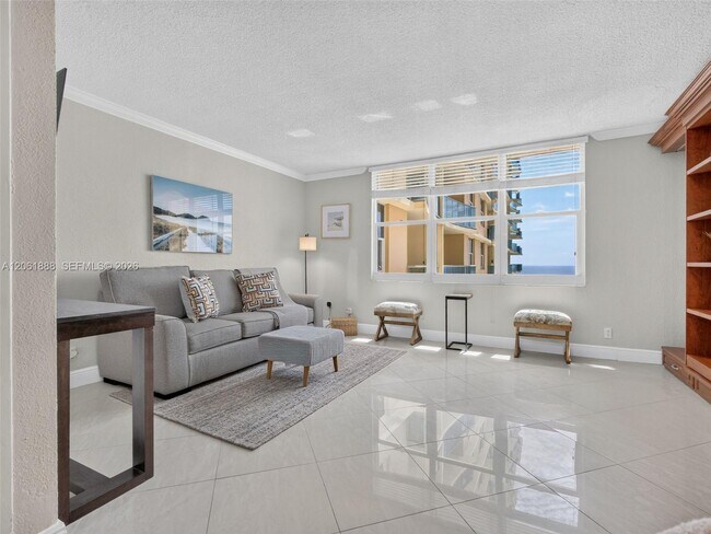 Building Photo - 2501 S Ocean Dr