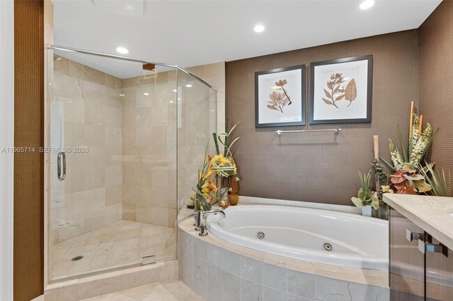 Building Photo - 1 N Ocean Blvd