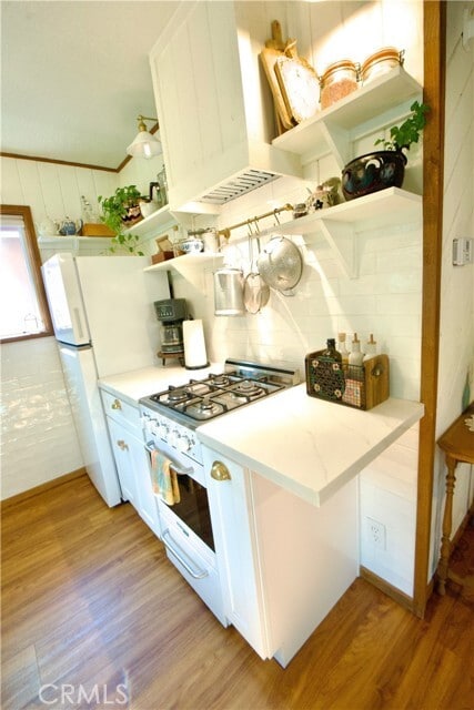 Building Photo - 832 Community Dr