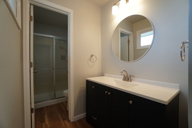 Building Photo - 3070 Mirage Dr