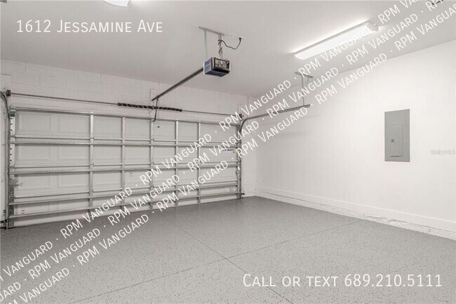 Building Photo - 1612 Jessamine Ave