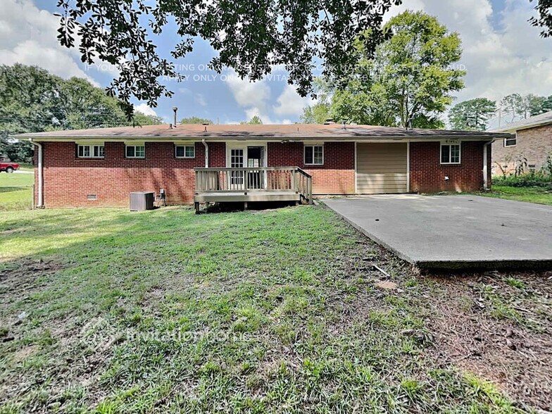 Building Photo - 759 Birchwood Ln SW