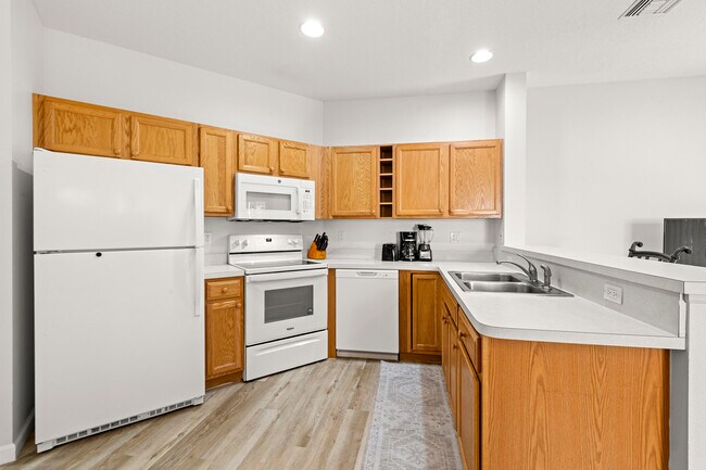 Building Photo - 8927 Sandshot Ct