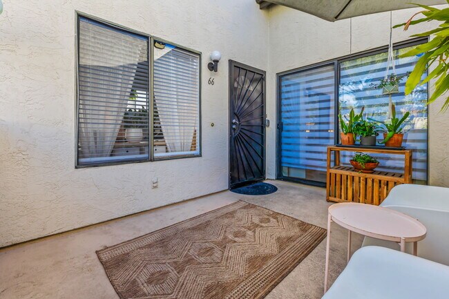 Building Photo - 3650 Avocado Village Ct