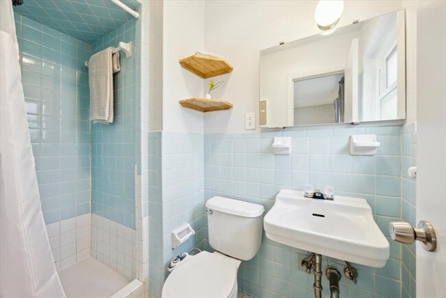 Building Photo - 6716 Haney Dr