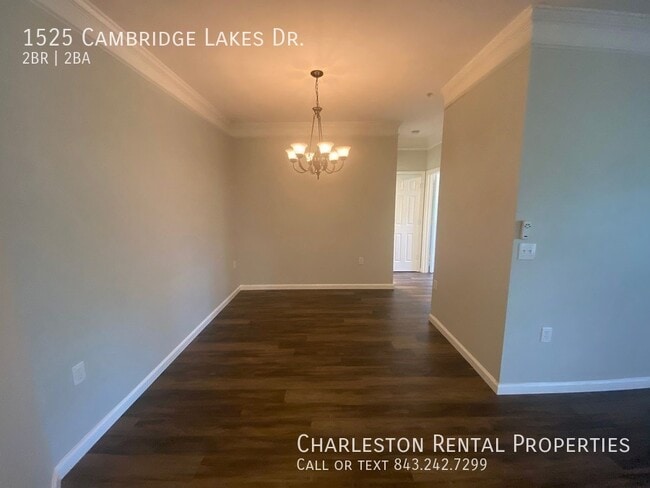 Building Photo - 1525 Cambridge Lakes Dr