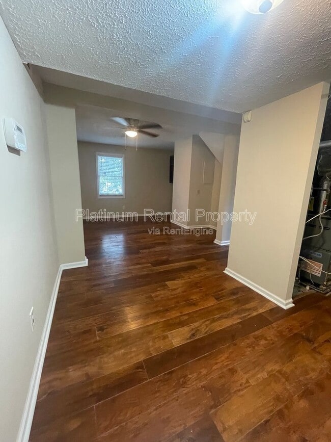 Building Photo - 377 Arbour Way