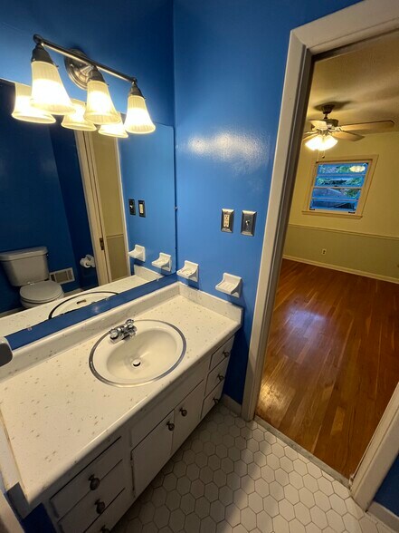 Building Photo - 2906 Branchwood Dr