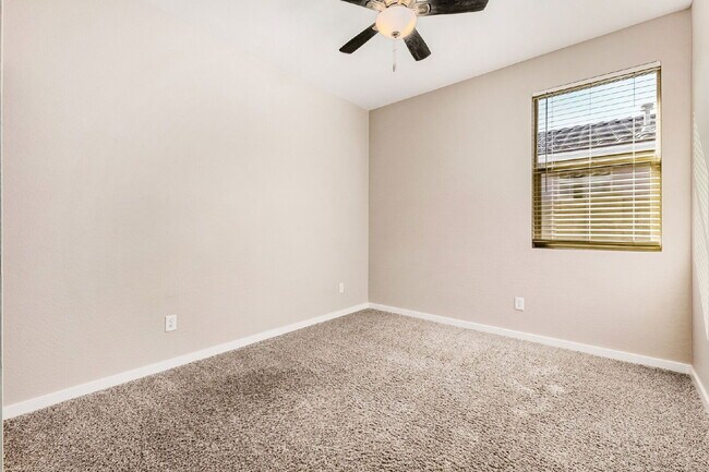 Building Photo - 19981 W Badgett Ln