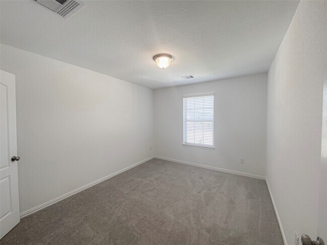 Building Photo - 8014 Chukka Dr