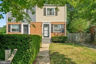 Building Photo - 5835 Fifer Dr