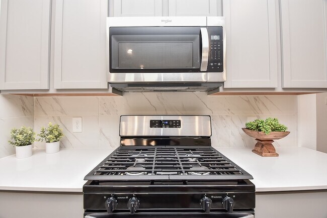 Building Photo - 7827 Sleek Flock Ln