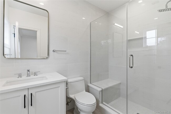 Building Photo - 42 Alice Ct