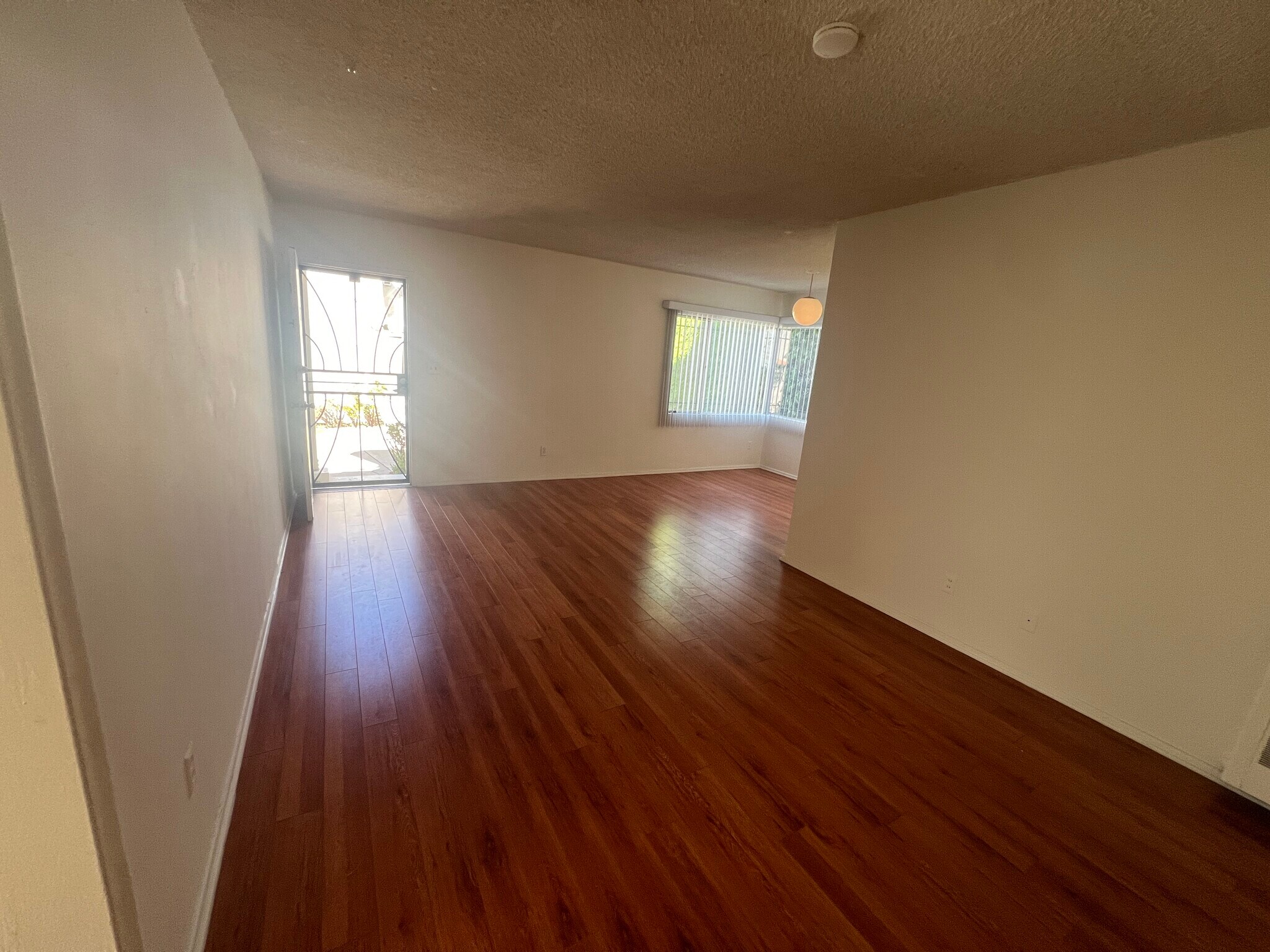 Building Photo - 1243 26th St