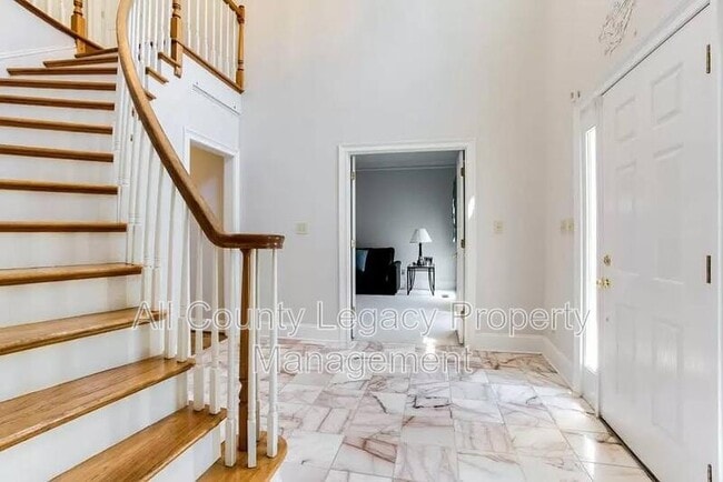 Building Photo - 2541 Berwick Walk