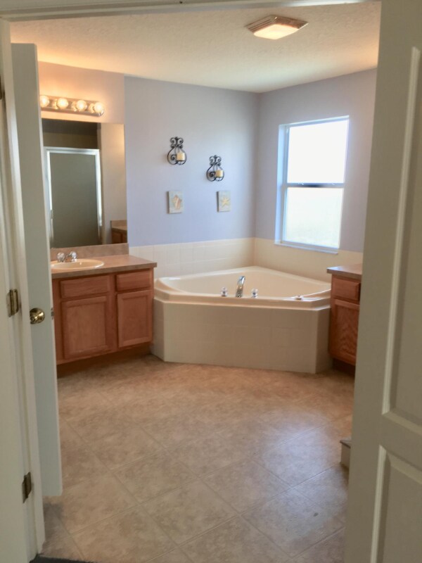 Building Photo - 8055 Spirit Ct