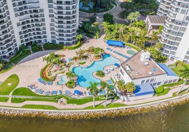 Building Photo - 19101 Mystic Pointe Dr