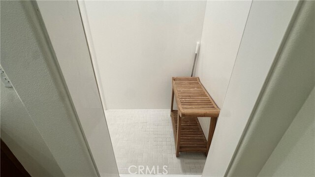 Building Photo - 130 W Via Rua Flores