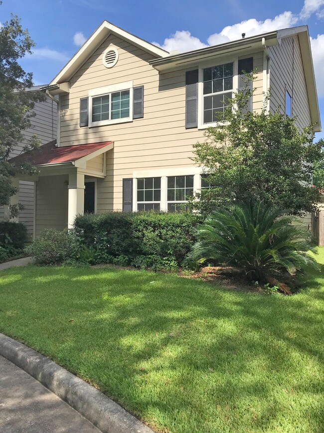 Building Photo - 26885 Kings Park Hollow Dr