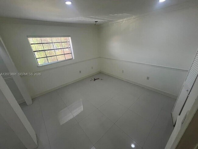 Building Photo - 15410 SW 74th Cir Ct