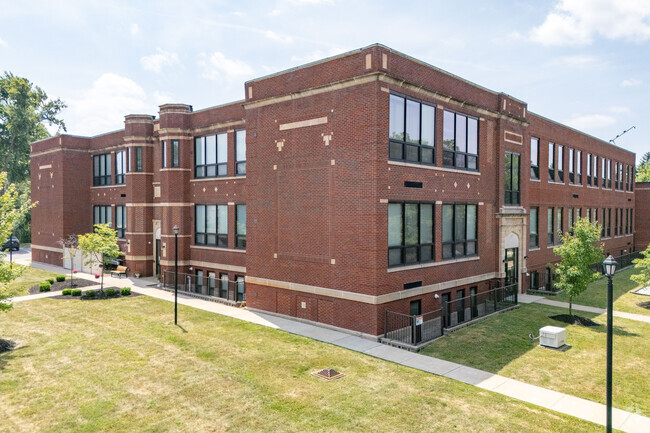 Building Photo - Willow Commons Apartments