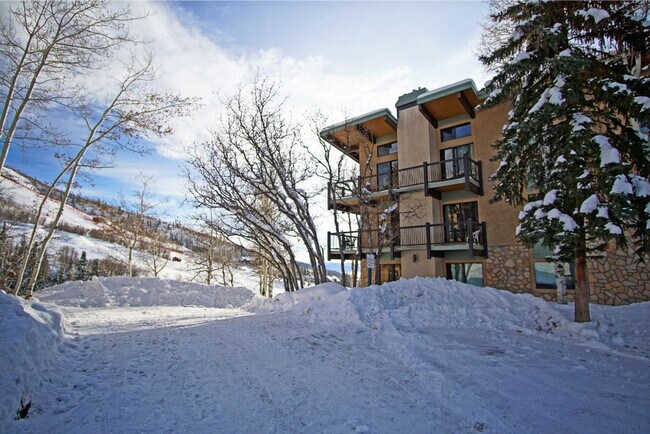 Building Photo - 2315 Storm Meadows Dr