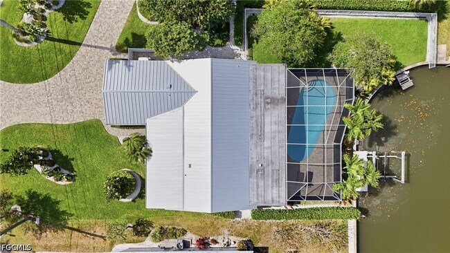 Building Photo - 1590 Sandpiper St