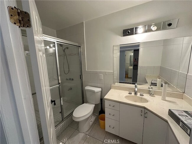 Building Photo - 14222 Hart St