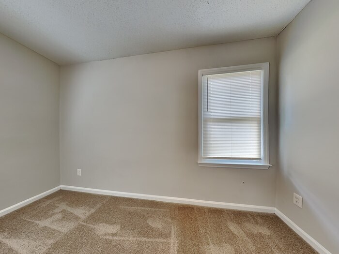 Building Photo - 6515 Birdsong Ln