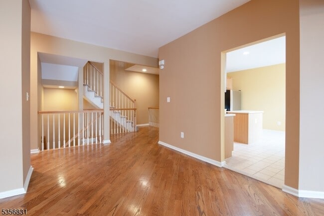 Building Photo - 608 Kensington Ln