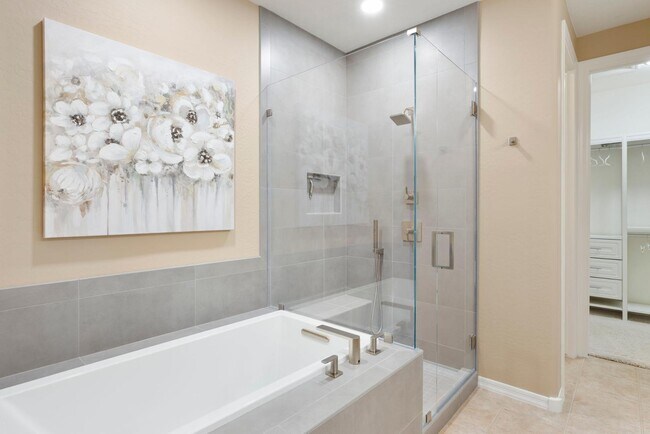 Building Photo - 11489 E Raintree Dr