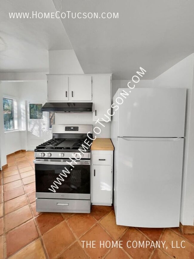 Building Photo - 1509 E Blacklidge Dr
