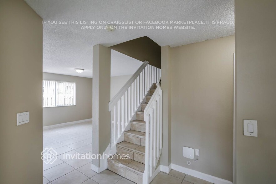 Building Photo - 11591 NW 50th Terrace